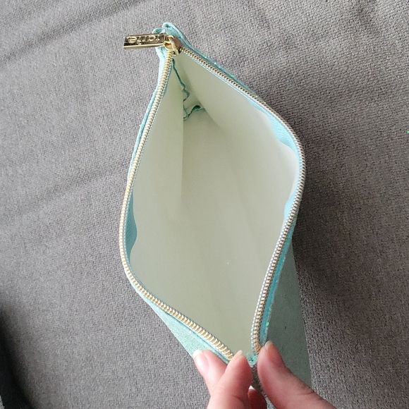 Tarte Blue/Green Glitter Paradise Makeup Bag - Picture 6 of 8